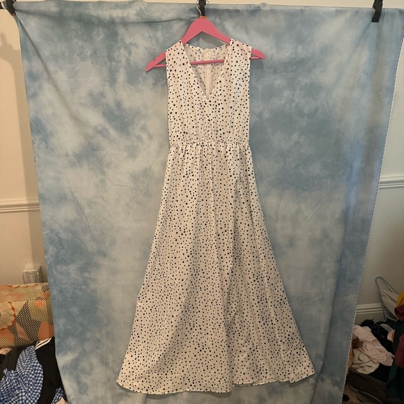 Dresses & Skirts - White and black polka dot maxi dress